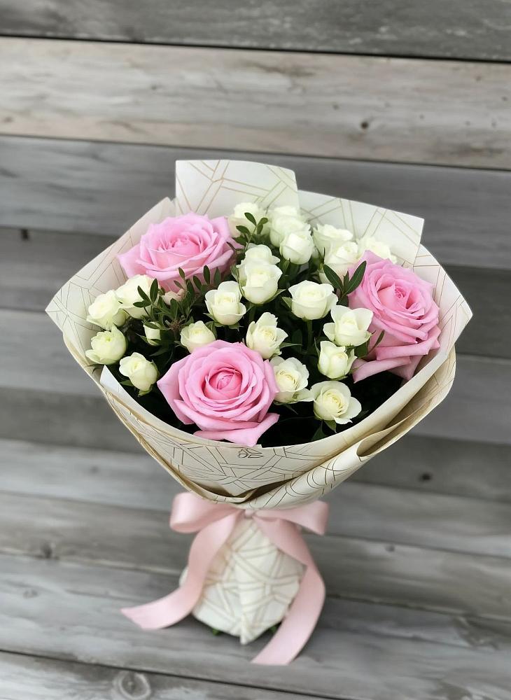 Букет цветов из: Розы в Ессентуки