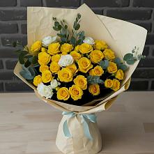 Букет цветов из:  Розы в Ессентуки