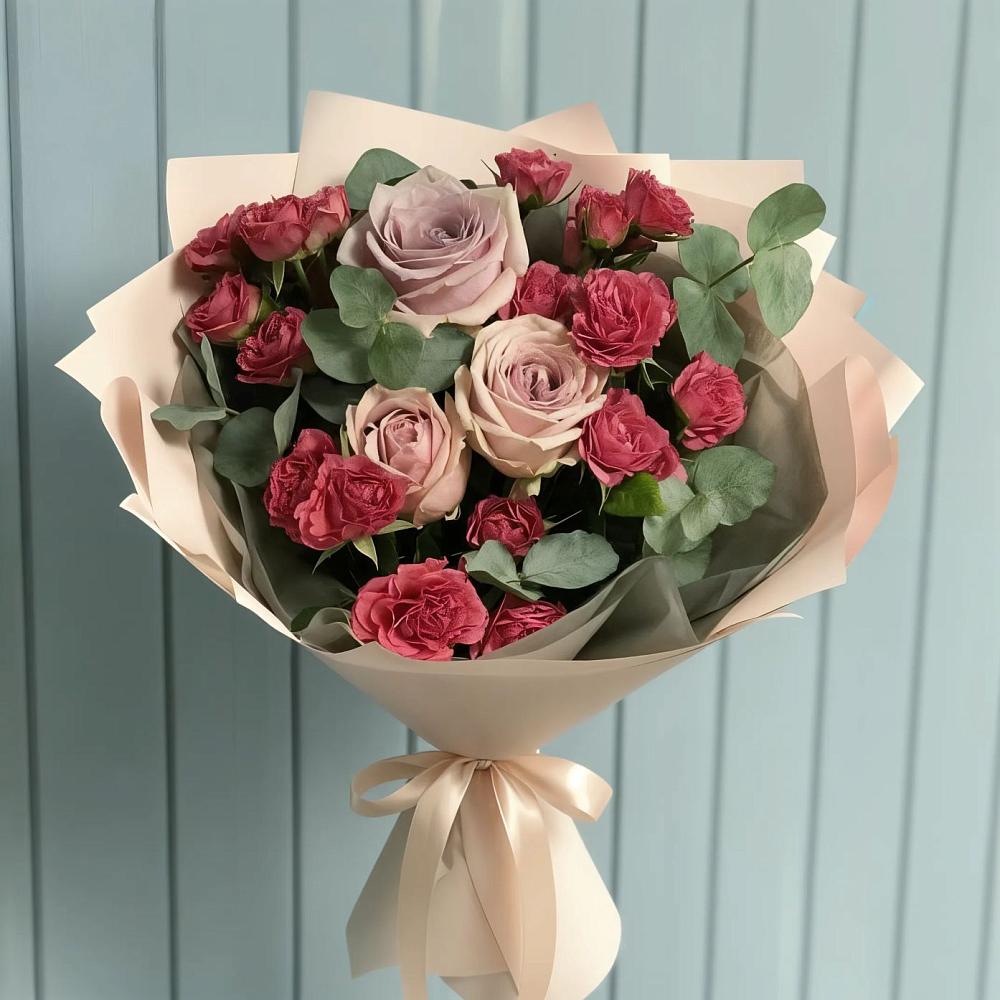Букет цветов из: Гвоздики и Розы в Ессентуки