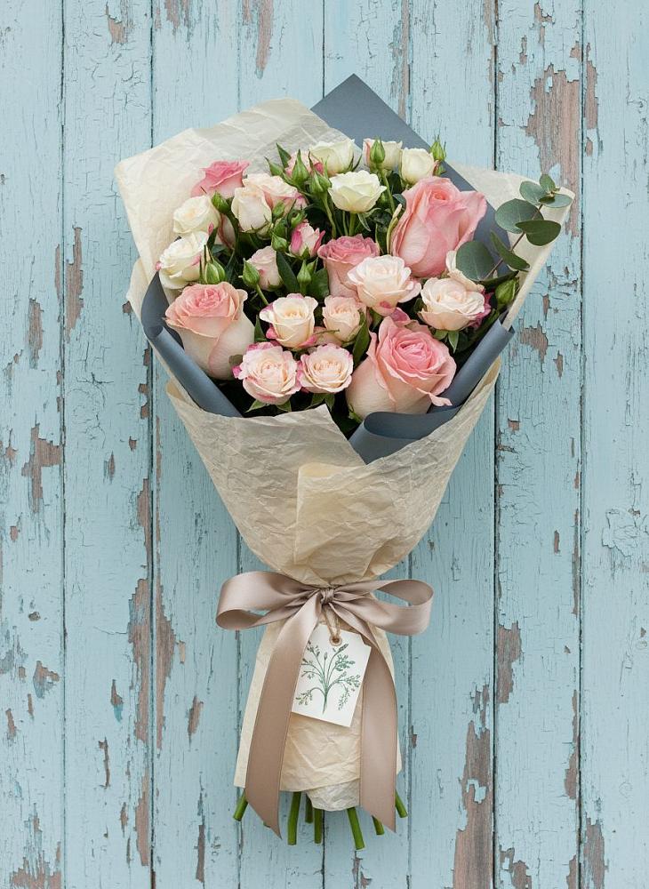 Букет цветов из: Розы в Ессентуки