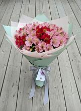 Букет цветов из:  Альстромерии #REPLACE_PRED# Ессентуки