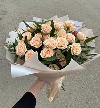 Букет Кремовые розы Латте в Ессентуки