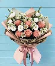 Букет цветов из:  Розы, Альстромерии и Лизиантусы в Ессентуки