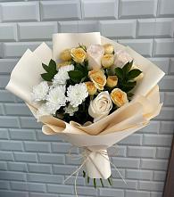 Букет цветов из:  Розы и Хризантемы в Ессентуки