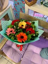 Букет цветов из:  Герберы, Хризантемы и Альстромерии #REPLACE_PRED# Ессентуки