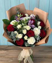 Букет цветов из:  Розы и Альстромерии в Ессентуки