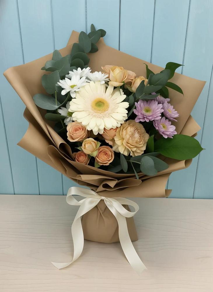 Букет цветов из: Герберы и Хризантемы в Ессентуки
