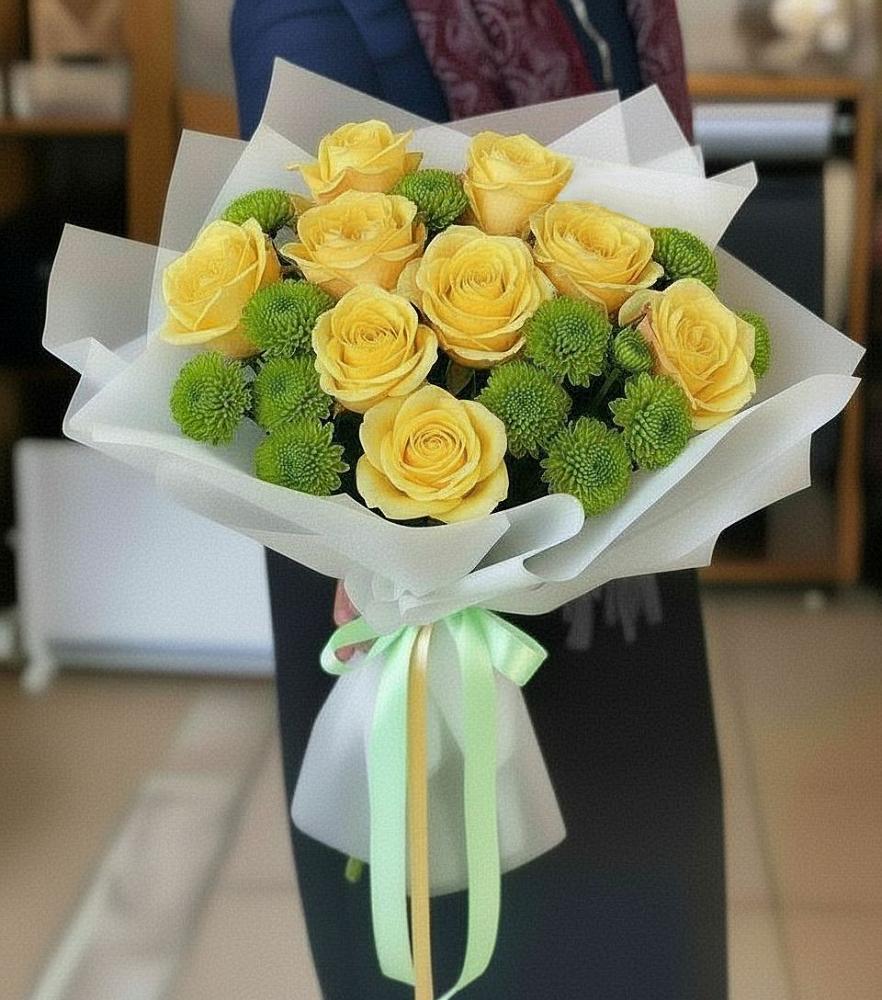 Букет цветов из: Хризантемы и Розы в Ессентуки