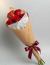 Букет цветов из:  Розы в Ессентуки