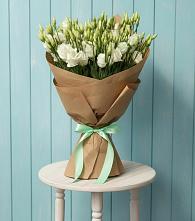 Букет цветов из:  Лизиантусы в Ессентуки