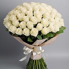 Букет 101 беля роза Белоснежка в Ессентуки