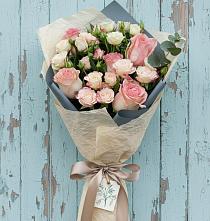 Букет цветов из:  Розы в Ессентуки