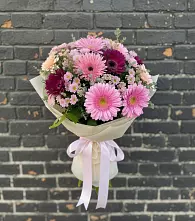 Букет цветов из:  Герберы и Хризантемы в Ессентуки