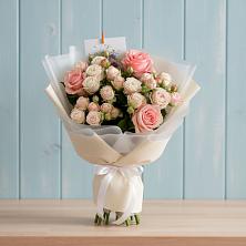 Букет цветов из:  Розы в Ессентуки
