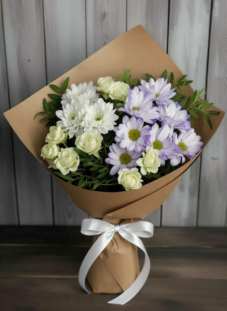Букет цветов из: Хризантемы и Розы в Ессентуки